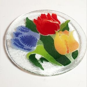 Peggy Karr Spring Tulip 5.5" Fused Glass Plate Signed